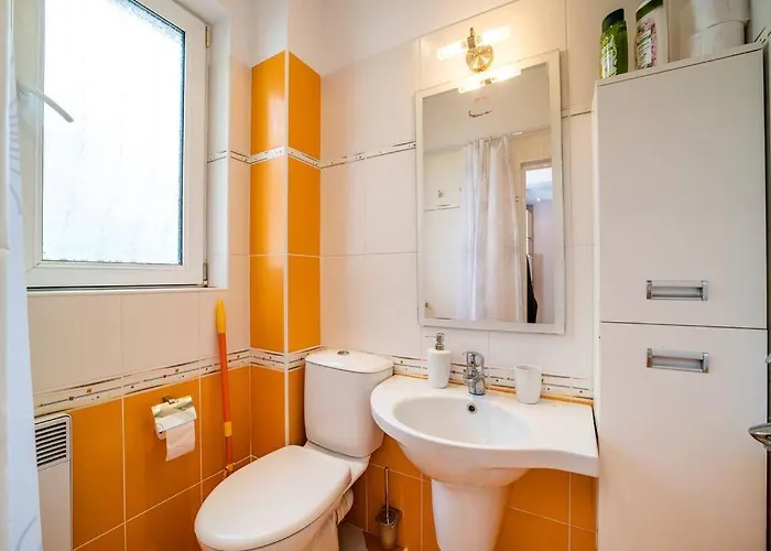 Ohrid 2bdr شقة فارنا