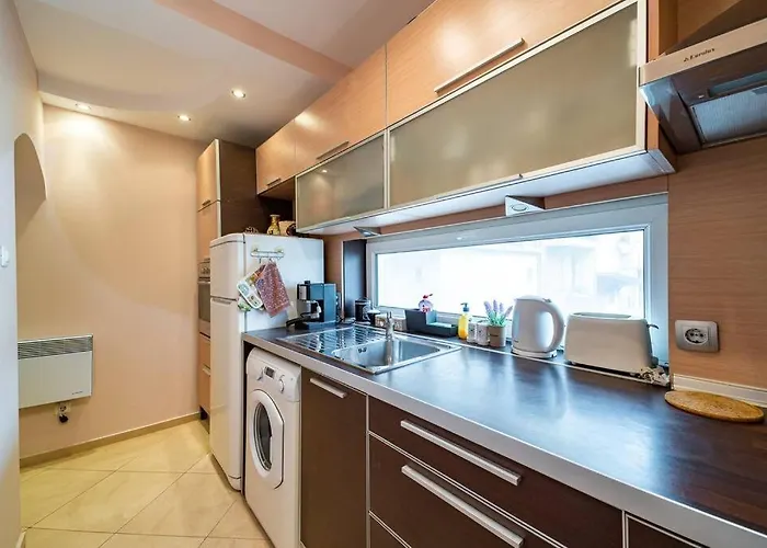 Ohrid 2bdr * فارنا